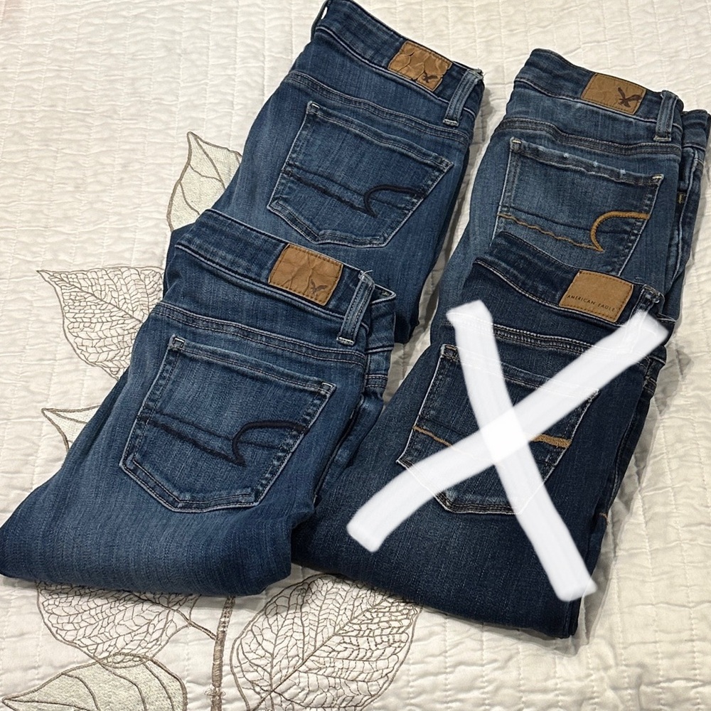 Qty. 3 American Eagle Jeans - Women’s/Junior’s Size 0 Regular
